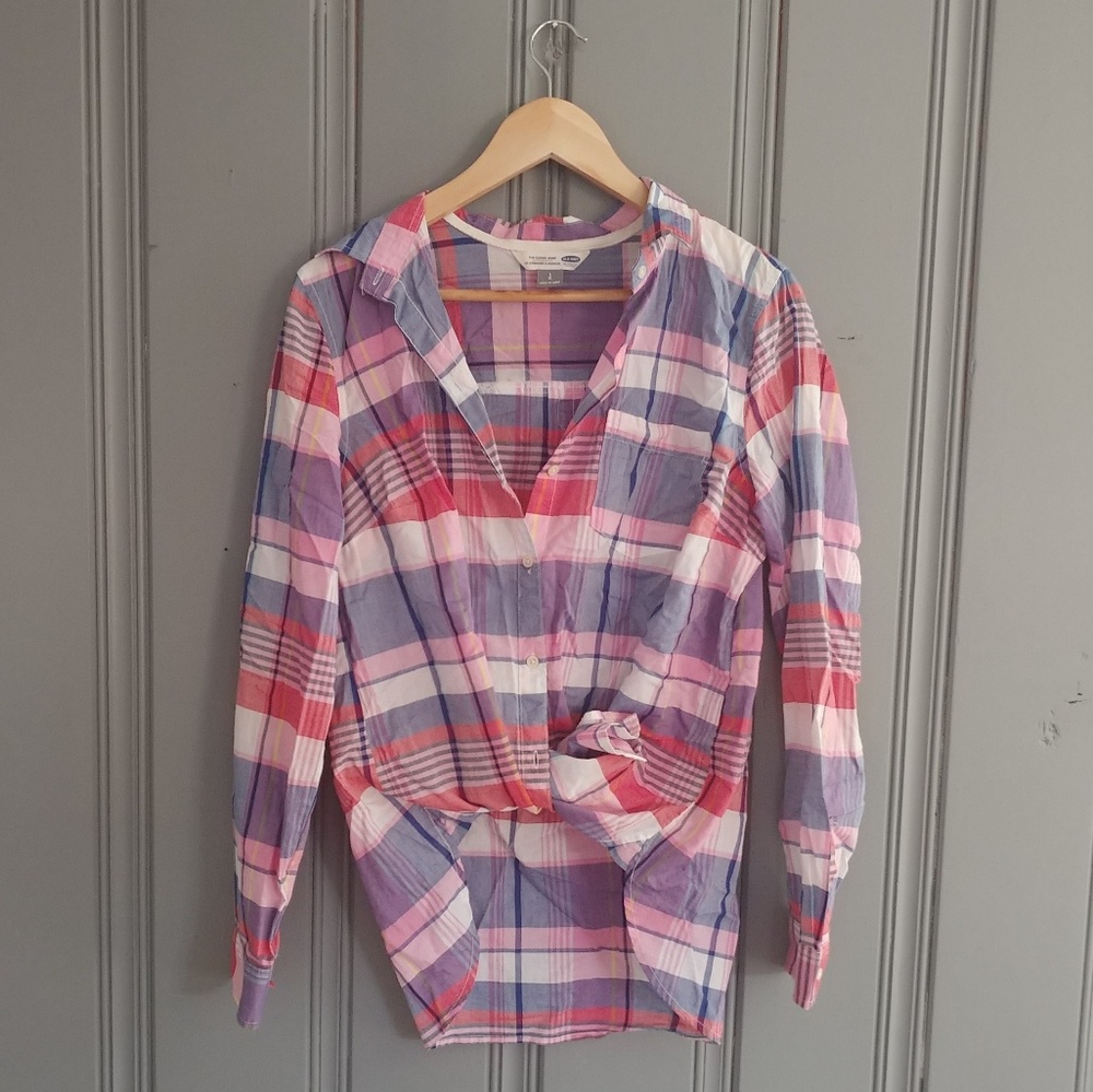 Old Navy Classic Plaid Button Up Shirt